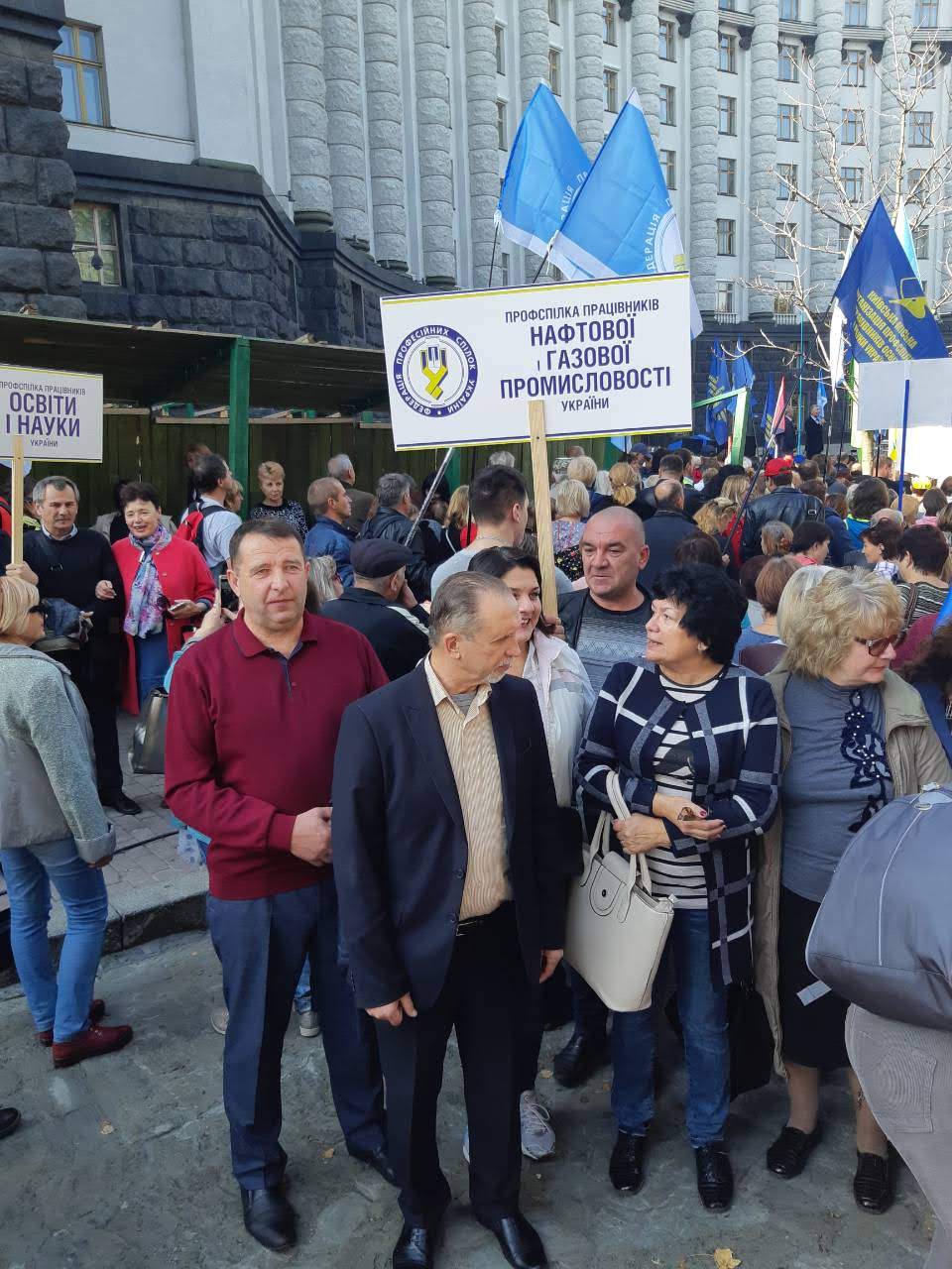 IMG-d90dab7618ff5c048d1e3e4e6ca1fc21-V