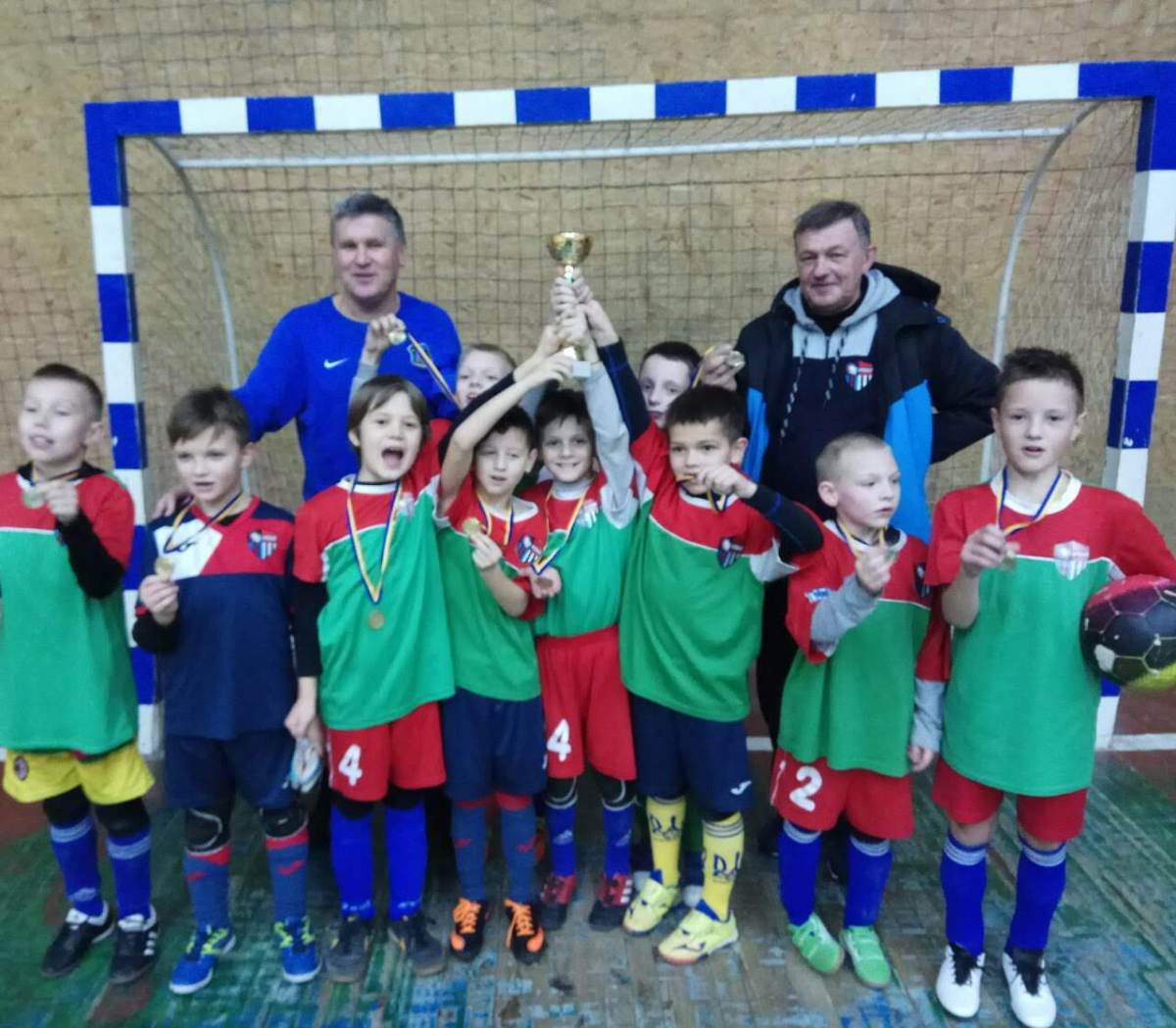 IMG-3df87ac65fa3d435ffdcda28f08d2341-V