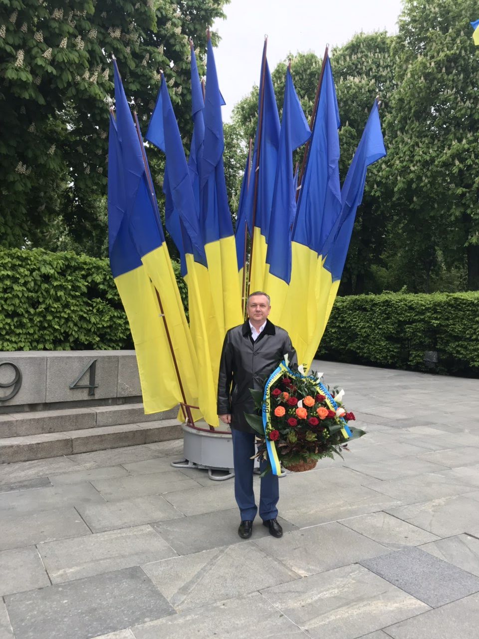 IMG-952461a42e78ee28cc0e954bdc4ad2a5-V